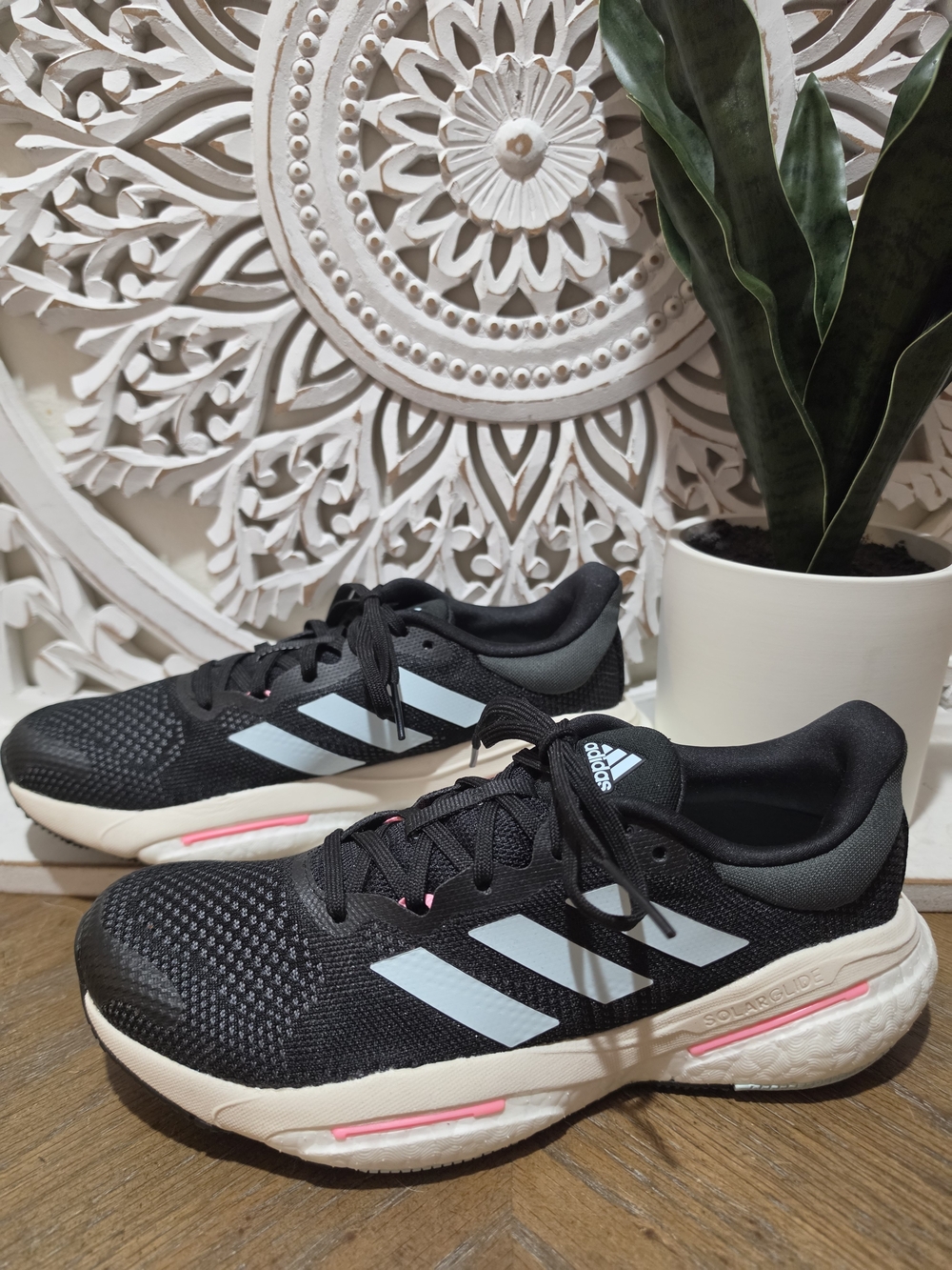 Adidas Solar Glide Black & Light Blue Running Shoes Womens 7.5